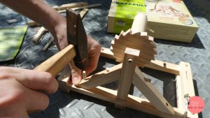 Katapult nach Leonardo da Vinci bauen mit einem Bausatz