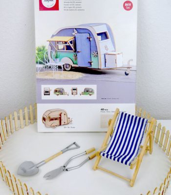Kinder-DIY-Trends-3D-Holzbausatz-VW-Bus-Bulli-T1-und-Miniaturlandschaft-Deko-Gewinnspiel Gewinnspiel Verlosung Rayher 3D Holzbausatz Wohnwagen für Miniaturlandschaft und Deko