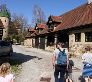 Kinder-DIY-Trends-Ausflug-Kloster-Bebenhausen-Dorf Ausflug mit Kindern durch das mittelalterliche Dorf Bebenhausen