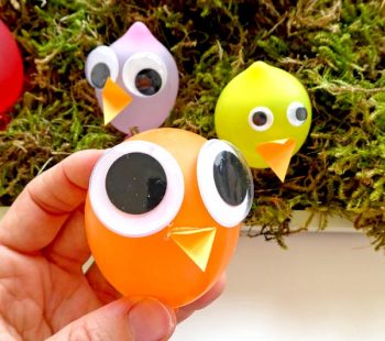 Kinder-DIY-Trends-Ballonhuhn-Kueken Bastelidee zu Ostern