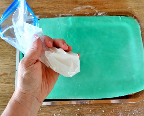 Royal Icing auftragen