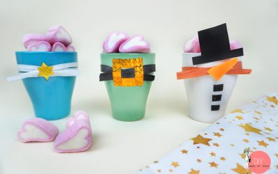 Nachhaltig schenken zu Weihnachten: Tassen DIY mit Süßigkeiten