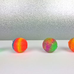 Kinder-DIY-Trends-Kosmos-Flummi-Planeten-Flummis Flummmiplaneten von Kosmos