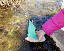 Kinder-DIY-Trends-Kosmos-Schnitzen-Wasser DIY Holz schnitzen