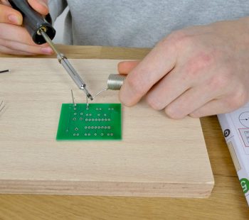 Kinder-DIY-Trends-LEGO-WeDo-Kreative-Förderung-Lötzinn-Lötkolben Anleitung löten