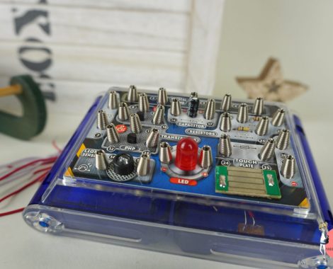 Drähte auf der Platine anschließen