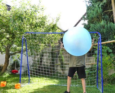 Spiele für das Fußballtor - Kindergeburtstag im Garten feiern