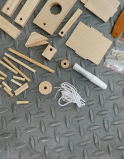 Kinder-DIY-Trends-MINT-Förderung-Bausatz-Trebuchet-Leonardo-da-Vinci-Moses-GEOlino-Inhalt Holzbauset aus 40 Teilen Trebuchet von Leonardo da Vinci aus dem moses. Verlag und GEOlino