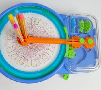Kinder-DIY-Trends-Ravensburger-Sprial-Designer-Machine-malen Geschenkidee für Weihnachten und Kindergeburtstag