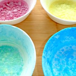 Kinder-DIY-Trends-Regenbogen-Salzkristalle-Ende Spielerisch Lernen