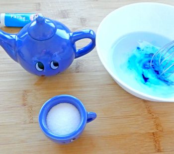 Kinder-DIY-Trends-Regenbogen-Salzkristalle-mischen Einfaches Chemie Experiment