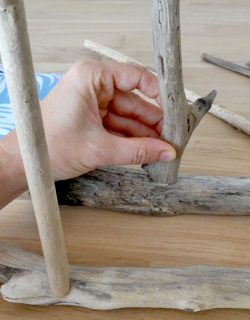 Kinder-DIY-Trends-Segelboot-Strandgut-Schiffsrumpf Bastelidee für Kinder