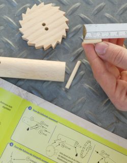 Spielerisch lernen mit Wow-Effekt - das Katapult von da Vinci bauen